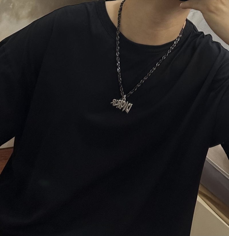 chr1st1an D10r necklaces